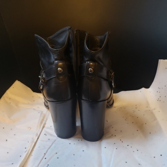 HP. Stuart Weitzman Leather Bootie - Picture 6 of 16